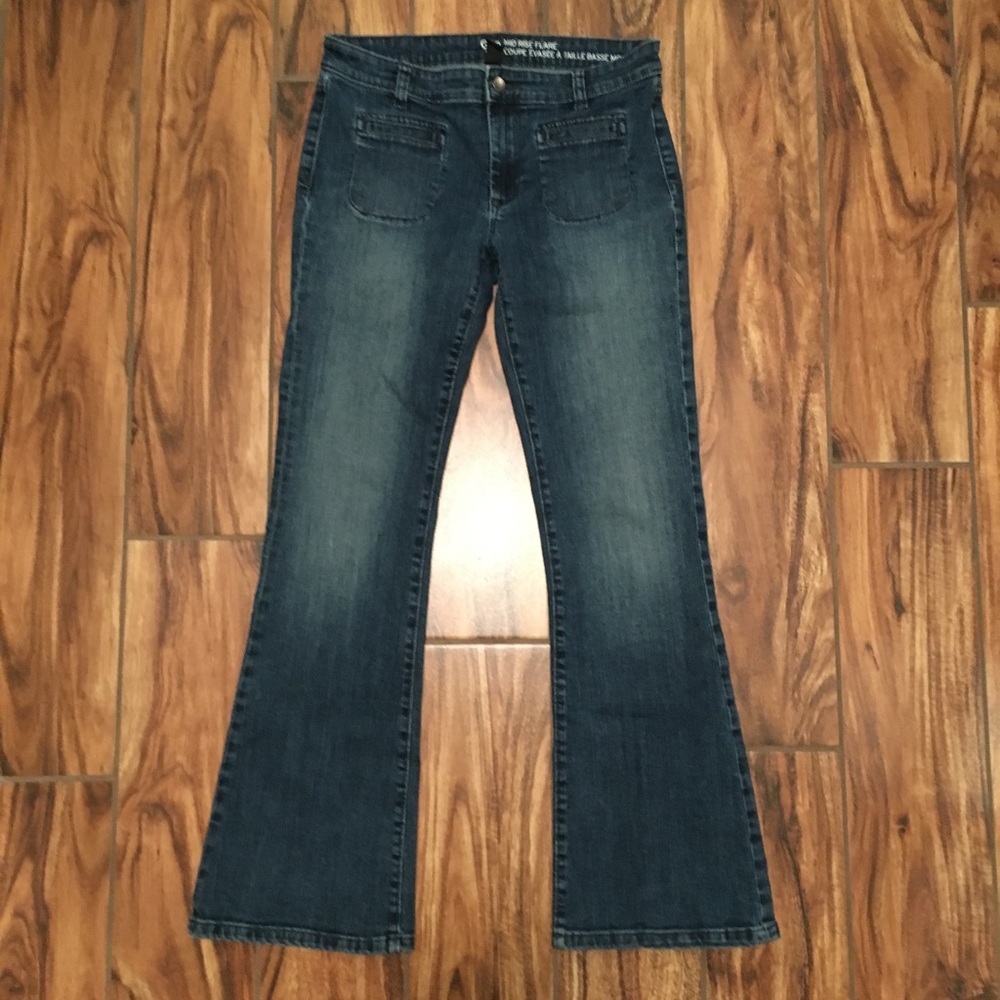 GAP Mid Rise Flares